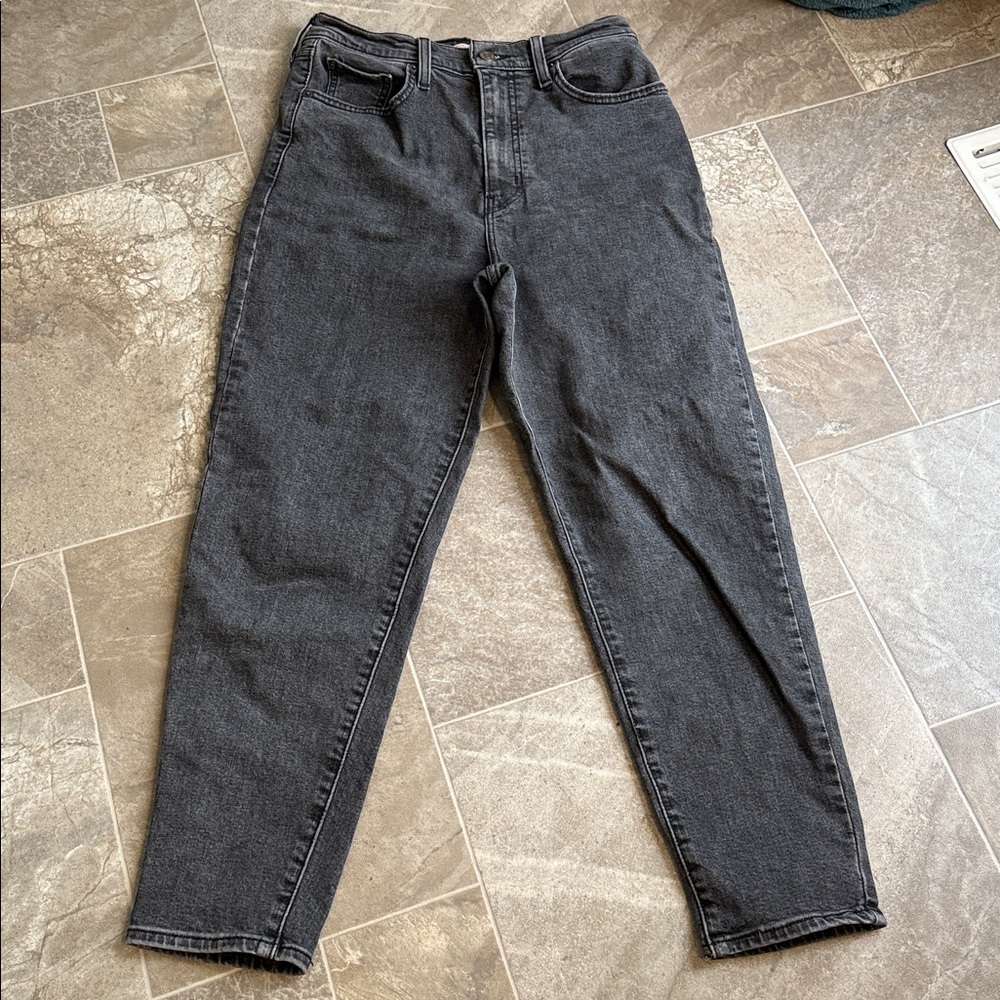Levi's w29 L27 high waisted taper ladies Charcoal Denim Jeans